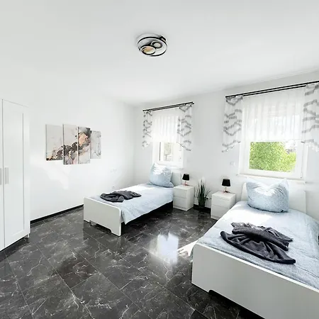 Zum Alten Radlereck Apartman